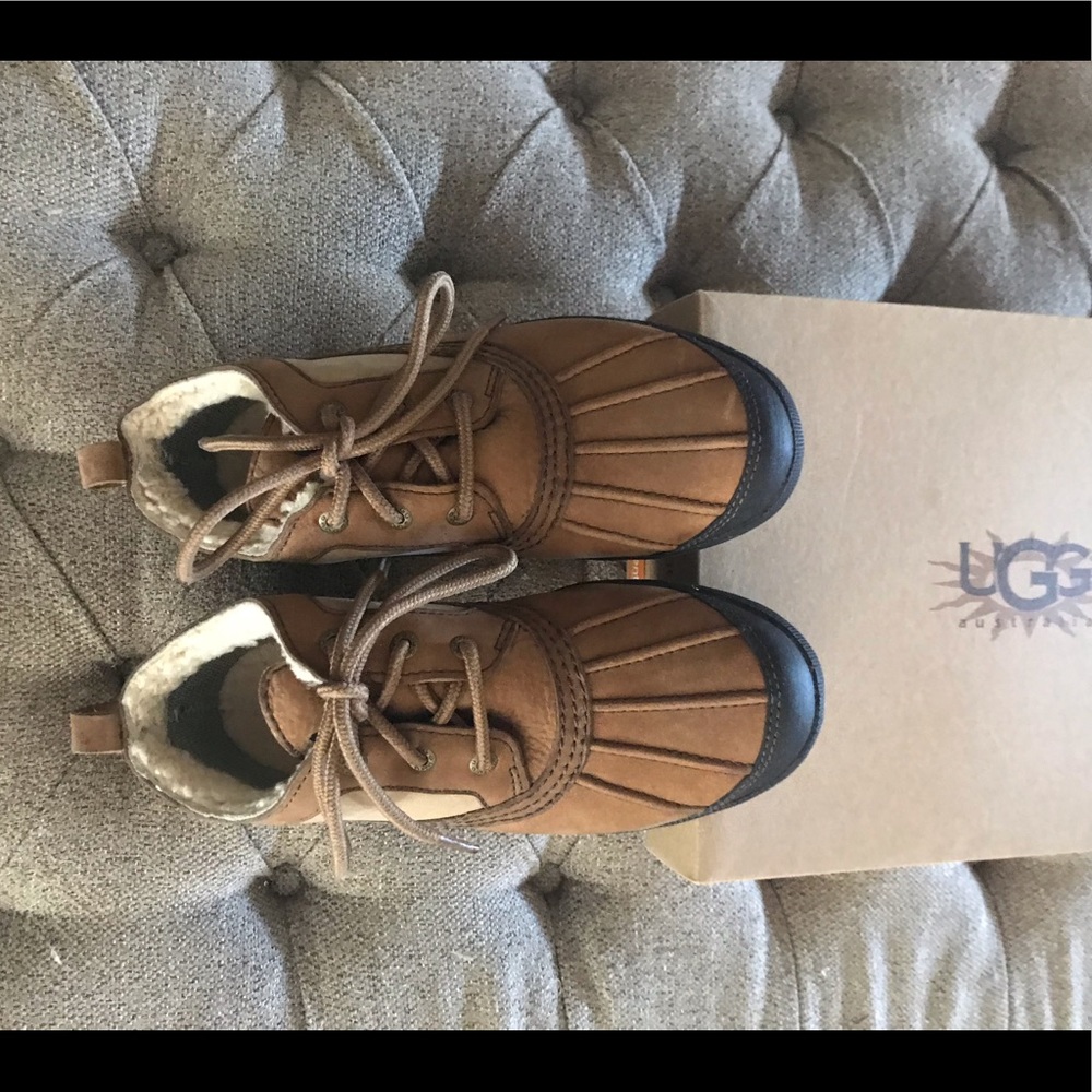 Ugg magpie duck bootie